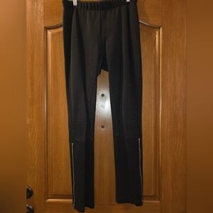 Leggings with Zippered Legs Size Large